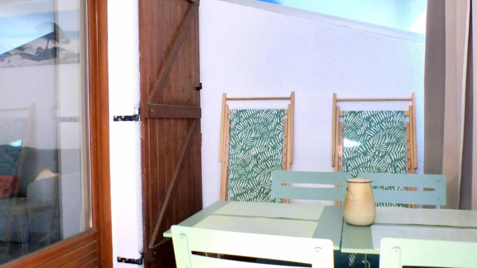 Flat With Pool And Terrace In Sanary-Sur-Mer France
